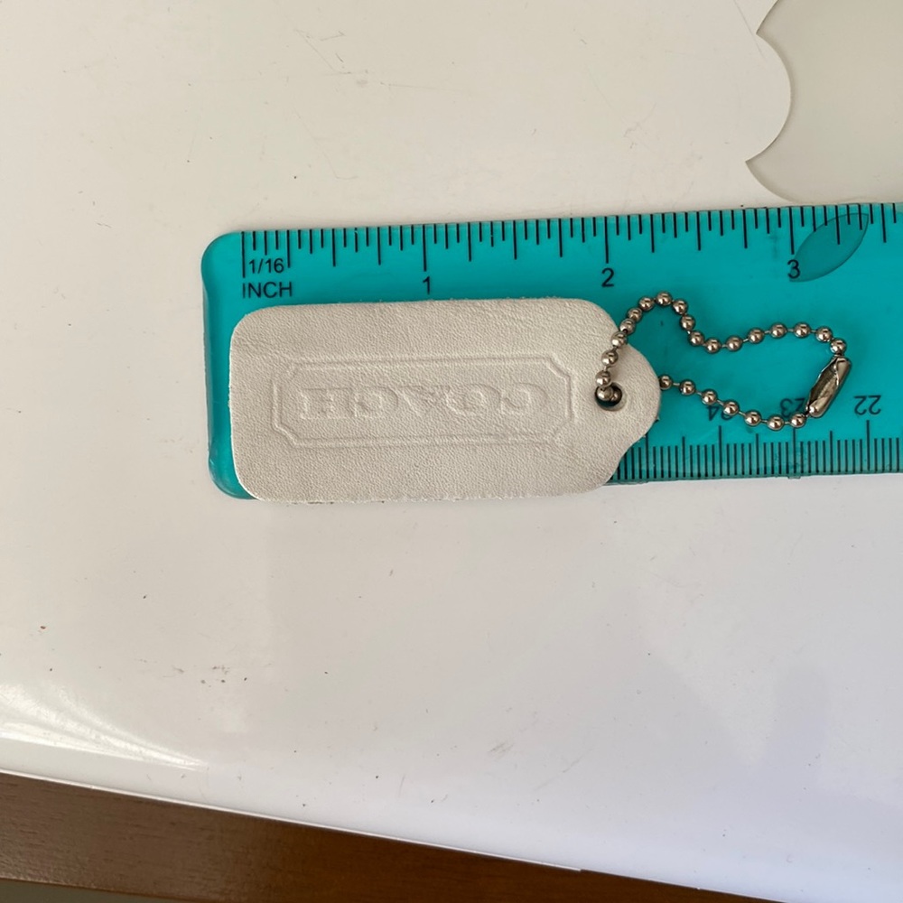 Coach Vintage Hang Tag OffWhite Gem